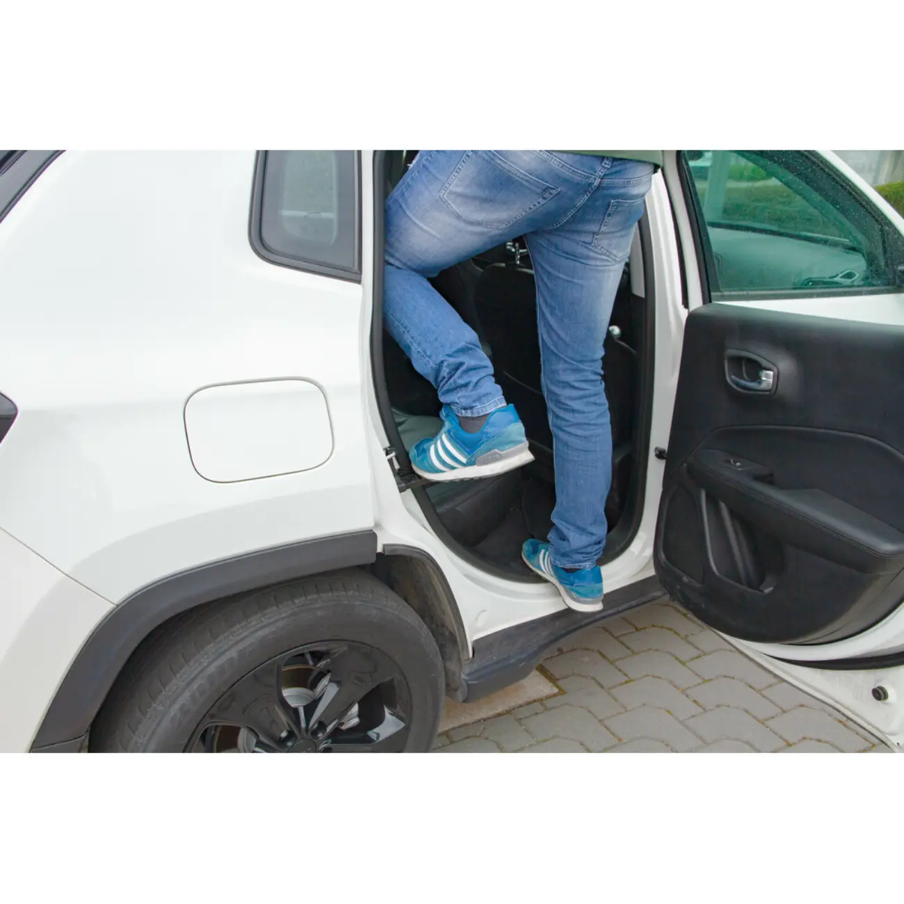 ΣΚΑΛΟΠΑΤΙ ΠΟΡΤΑΣ ΑΥΤΟΚΙΝΗΤΟΥ ΒΟΗΘΗΤΙΚΟ ΚΑΙ ΘΡΑΥΣΤΗΣ ΤΖΑΜΙΟΥ ΜΕΤΑΛΛΙΚΟ/ΚΑΟΥΤΣΟΥΚ DOOR STEP Max200kg LAMPA - 1 TEM. - Image 4