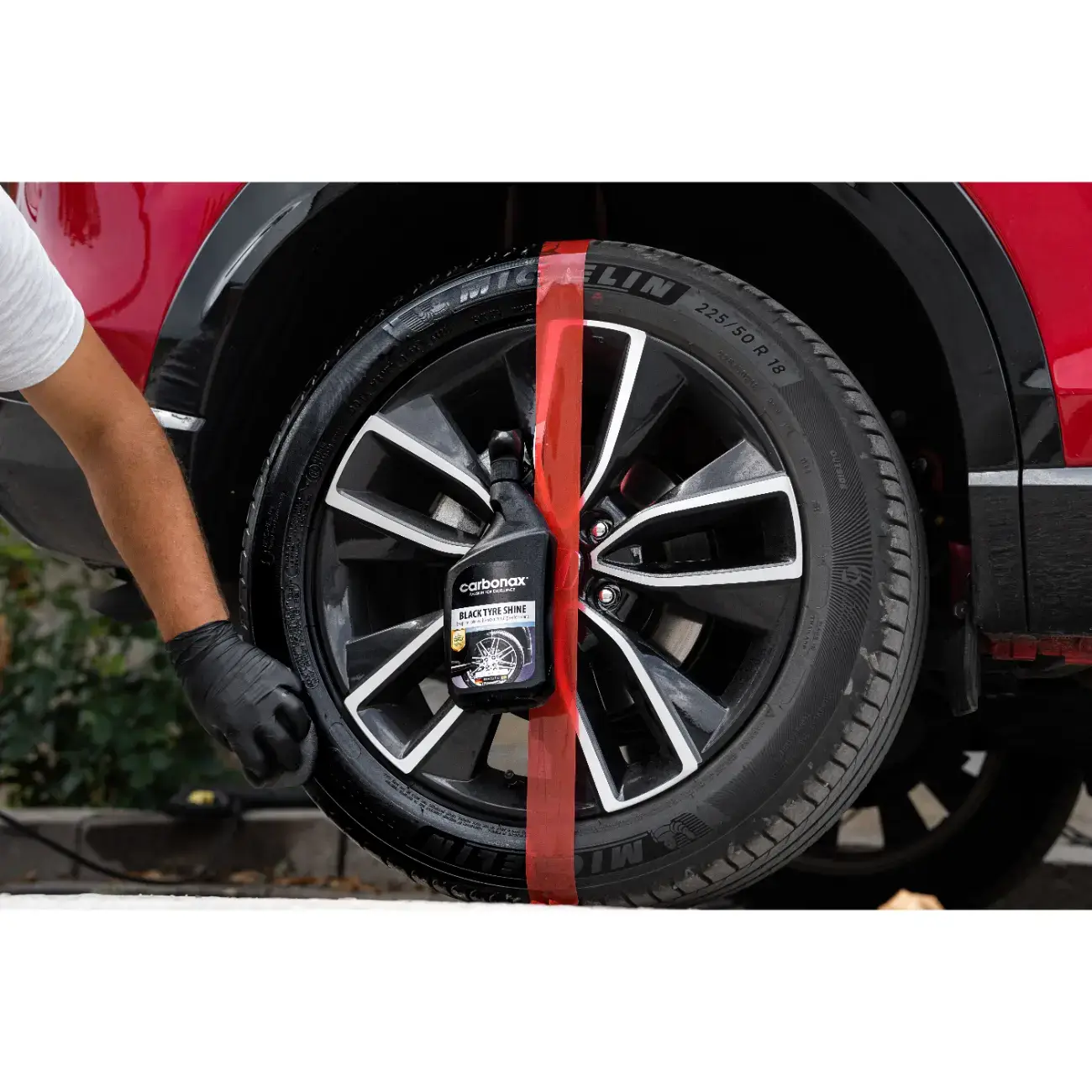 Γυαλιστικό Ελαστικών Black Tyre Shine Carbonax 720ml - Image 3