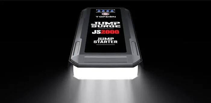 Jump_Starter_JumpSurge2000_300_LUMENS_FLASHLIGHT