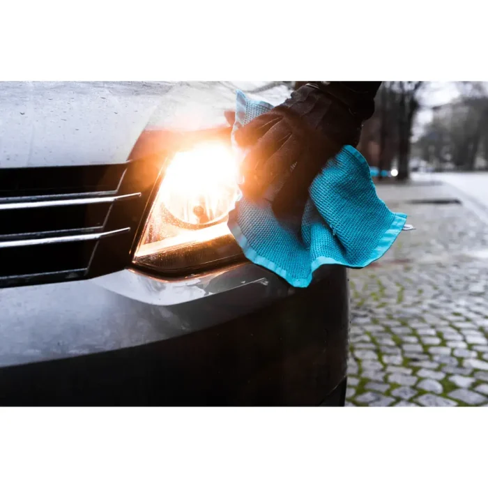 carbonax-glass-cleaner-vw-headlights-6177ff2ce0704